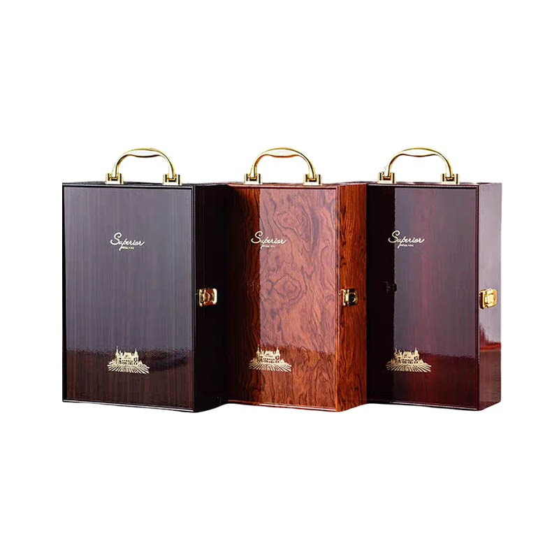 How does a double-layer coating process using natural lacquer achieve the mirror-like gloss and deep protection of an ebony lacquer box?